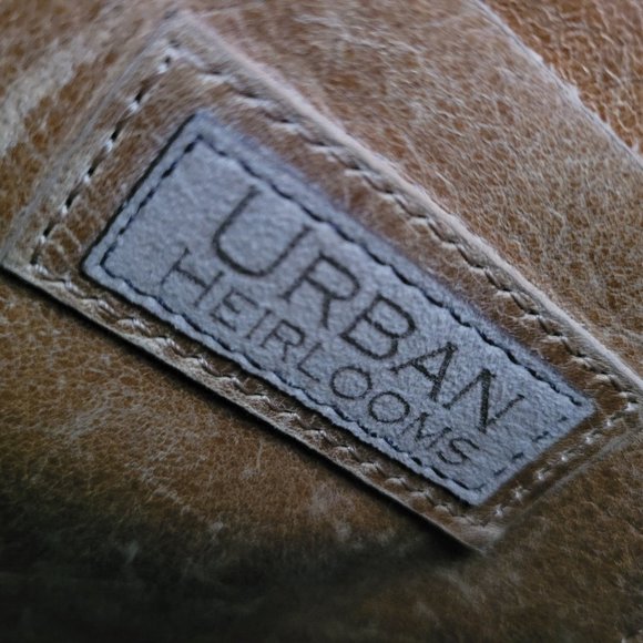 Genuine Leather Vintage Crossbody Messenger Bag Purse URBAN HEIRLOOMS used - Picture 6 of 7